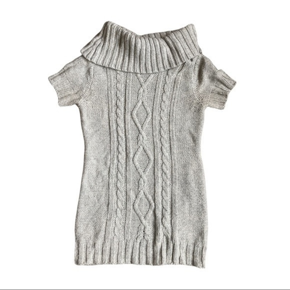 Columbia size medium, 30% wool, turtle neck Gray long sweater
